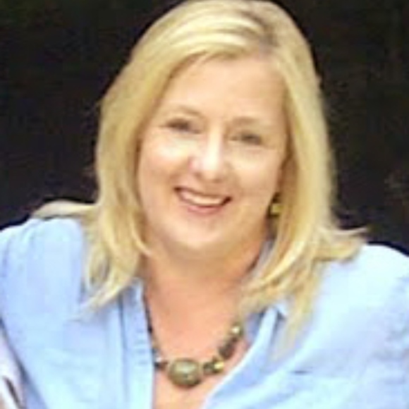 Meet your Posher, Kathy - Picture 1 of 1